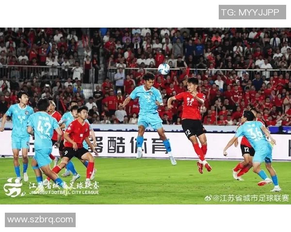 武汉足球队在全国锦标赛中的默契配合与战术分析 武汉足球队在全国锦标赛中的默契配合与战术分析