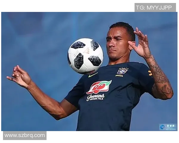 达尼洛在足球场上的精彩表现与未来发展潜力分析