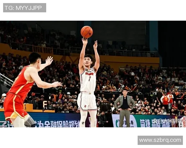 CBA焦点对决广东队迎战浙江稠州队争夺季后赛席位的关键战役